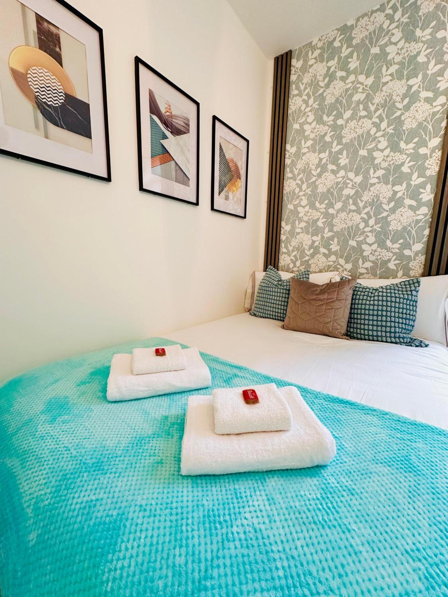 R2 - Elegant Private Room Opposite Queen Elizabeth Hospital - Harborne 伯明翰 外观 照片